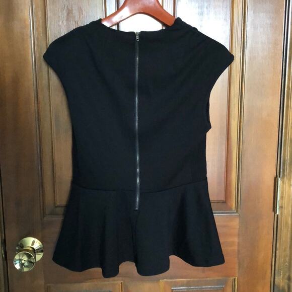 Cable and Gauge | Peplum Short Sleeve Top Size S - Picture 7 of 8